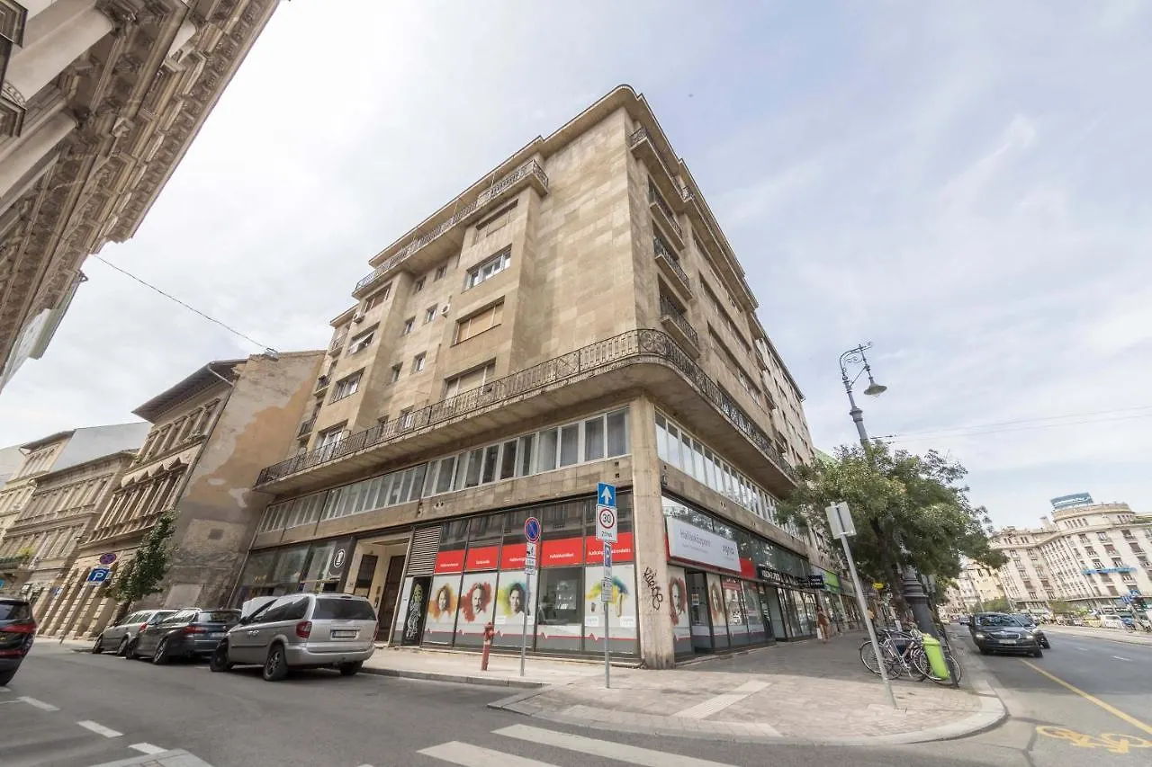 Astoria Balcony Apartment Будапешт